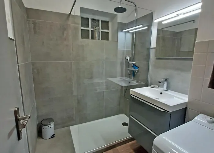 Le Gemini Apartment *